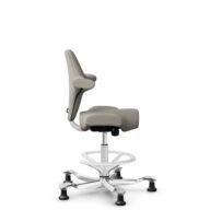 HÅG Capisco 8106 - Mainline Flax (Camira) - Laine / Lin - MLF002 Beige-Grey - Blanc - 265 mm (hauteur d’assise 53–79 cm) - Patins thumbnail